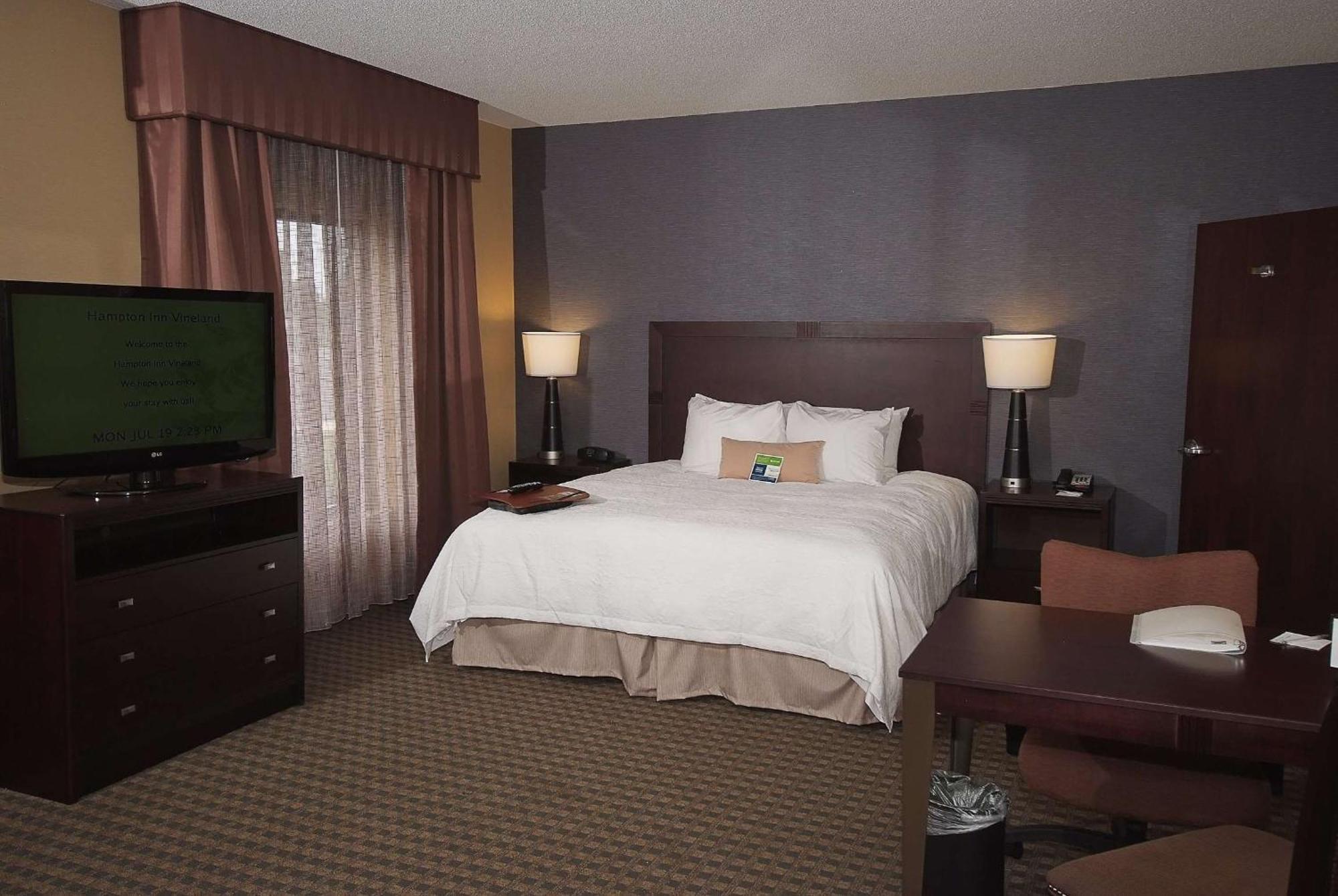 Hampton Inn & Suites Вайнленд Екстериор снимка